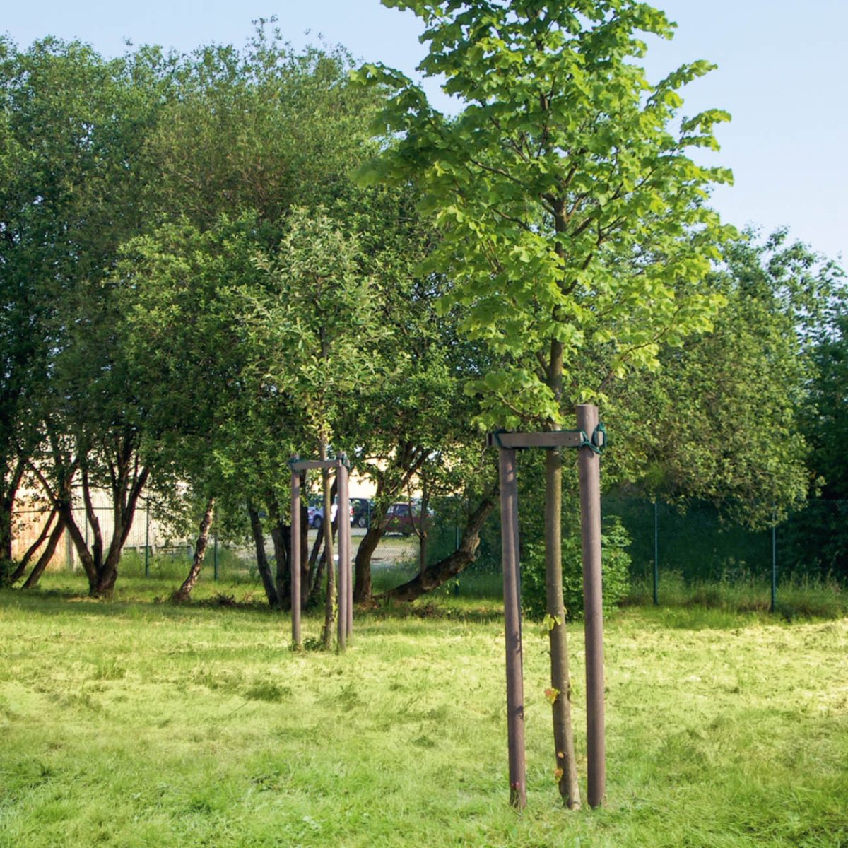Recycled Plastic Round Fence Post 8 x 200cm - Image 5