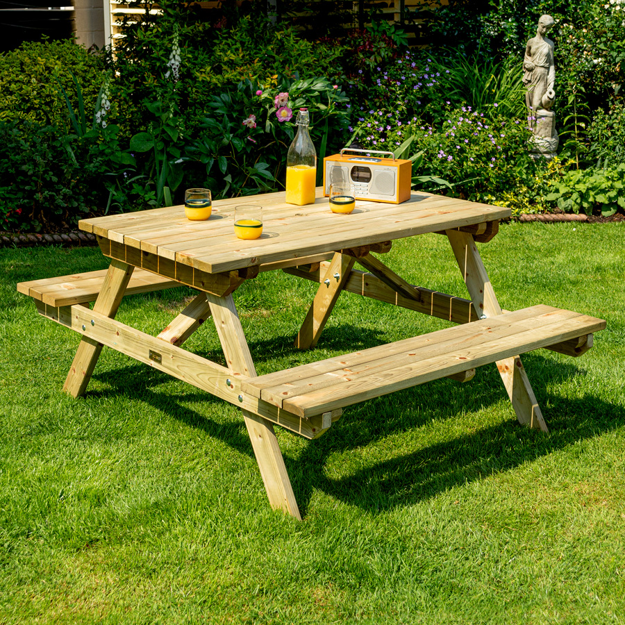 Which Picnic Tables Are Most Durable for Heavy Outdoor Use in the UK?